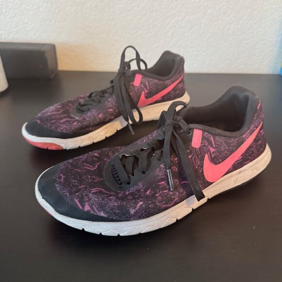 Nike Women's Flex Experience Running Shoe-Black/Pink Size 7.5 - Picture 1 of 5